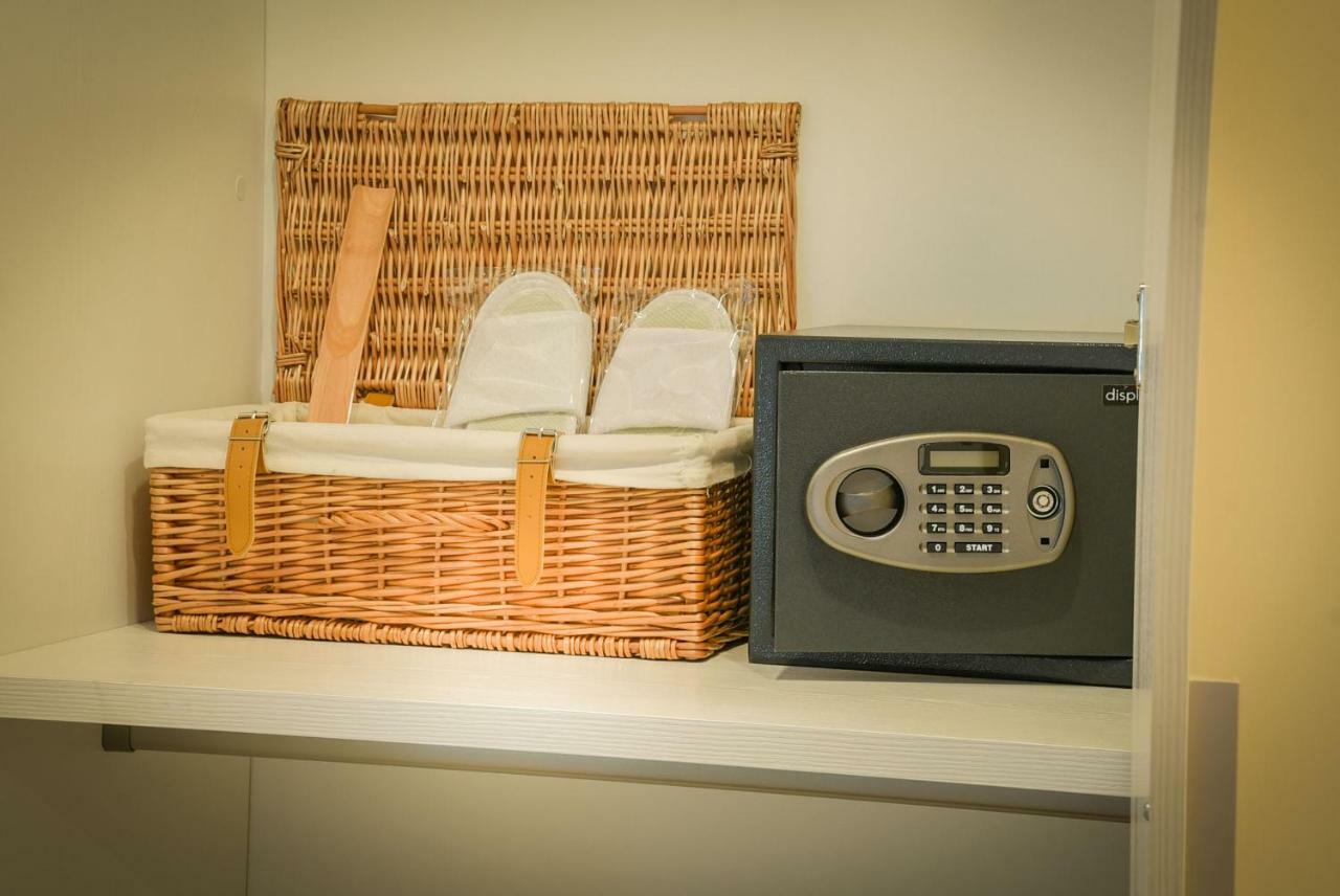 B&B H68 アラッシオ エクステリア 写真